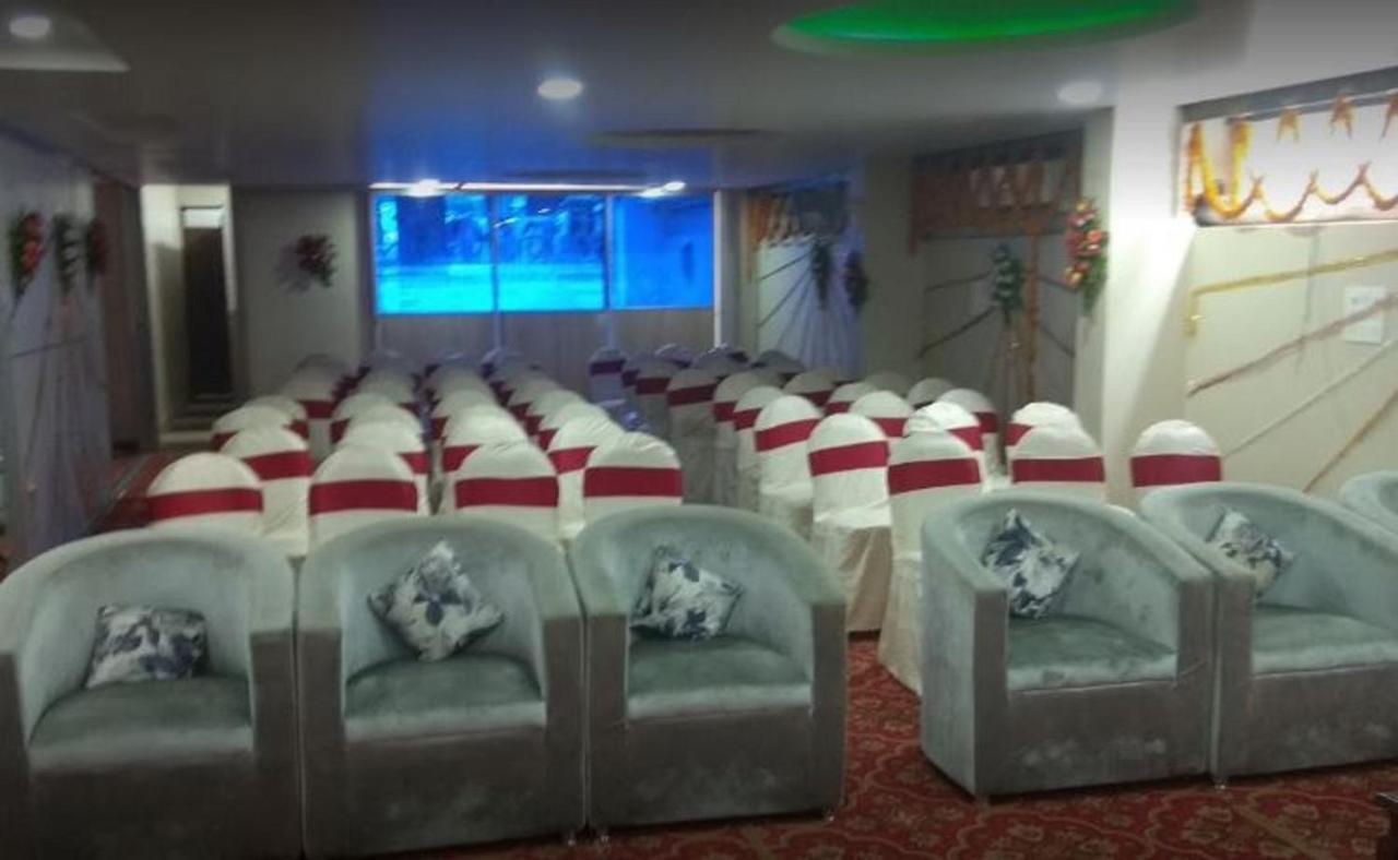 Hotel Golden Tulip Purnia Kültér fotó